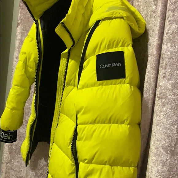 Bright yellow Calvin Klein original puffer jacket - Picture 4 of 6